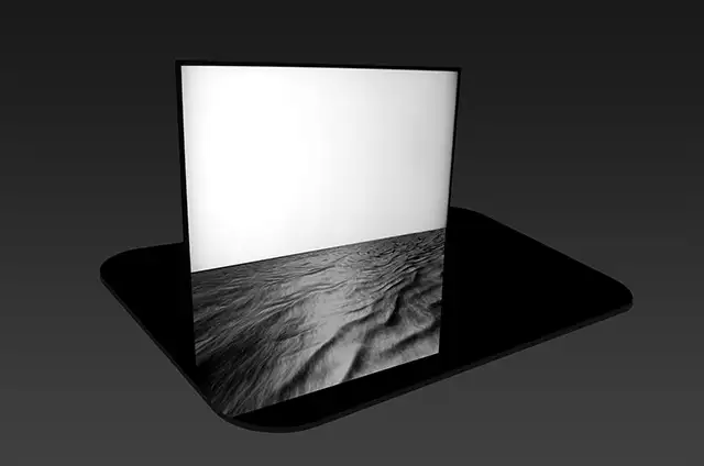 Installation vidéo montrant un océan virtuel par réflection sur une surface noire et traduisant la captation d’une activité cérébrale. Plexiglas noir, bois | Écran LCD 42“ | Vidéo.