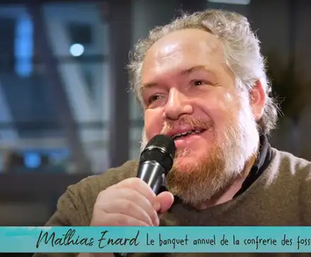 Capture d'écran de l'émission Faites Moi lire avec Mathias Enard